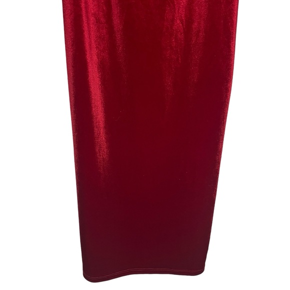 Red Velvet Gold Chain Strap Mini Dress - Picture 7 of 16